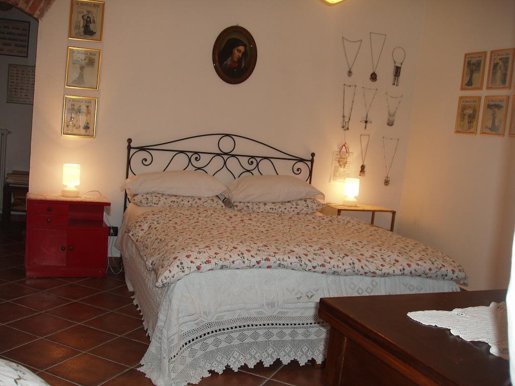 Cascina Nel Bosco Bed and Breakfast Moncucco Torinese Exterior foto