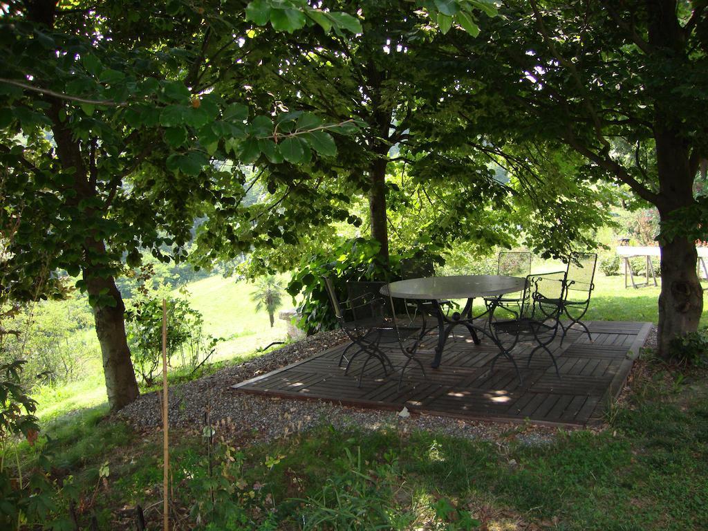 Cascina Nel Bosco Bed and Breakfast Moncucco Torinese Exterior foto